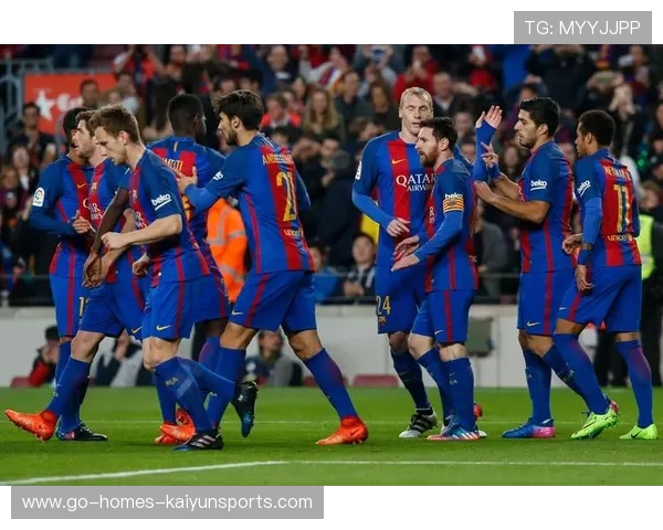 莱万多夫斯基状态回暖助巴萨锋线复苏球队进攻火力全面提升 莱万多夫斯基状态回暖助巴萨锋线复苏球队进攻火力全面提升