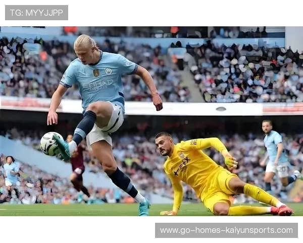 哈兰德的进攻预判能力让中后卫防守压力陡增,哈兰德进球集锦 哈兰德的进攻预判能力让中后卫防守压力陡增,哈兰德进球集锦