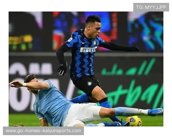 MLS堪萨斯连续冲击边线,对手退防吃不住 MLS堪萨斯连续冲击边线,对手退防吃不住